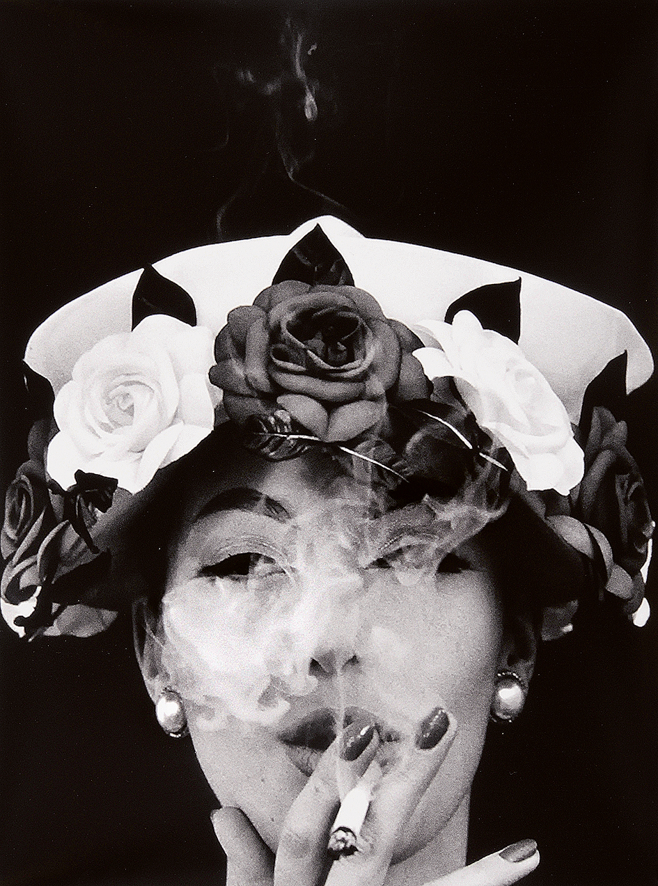 William Klein, Hat + 5 Roses (Vogue)