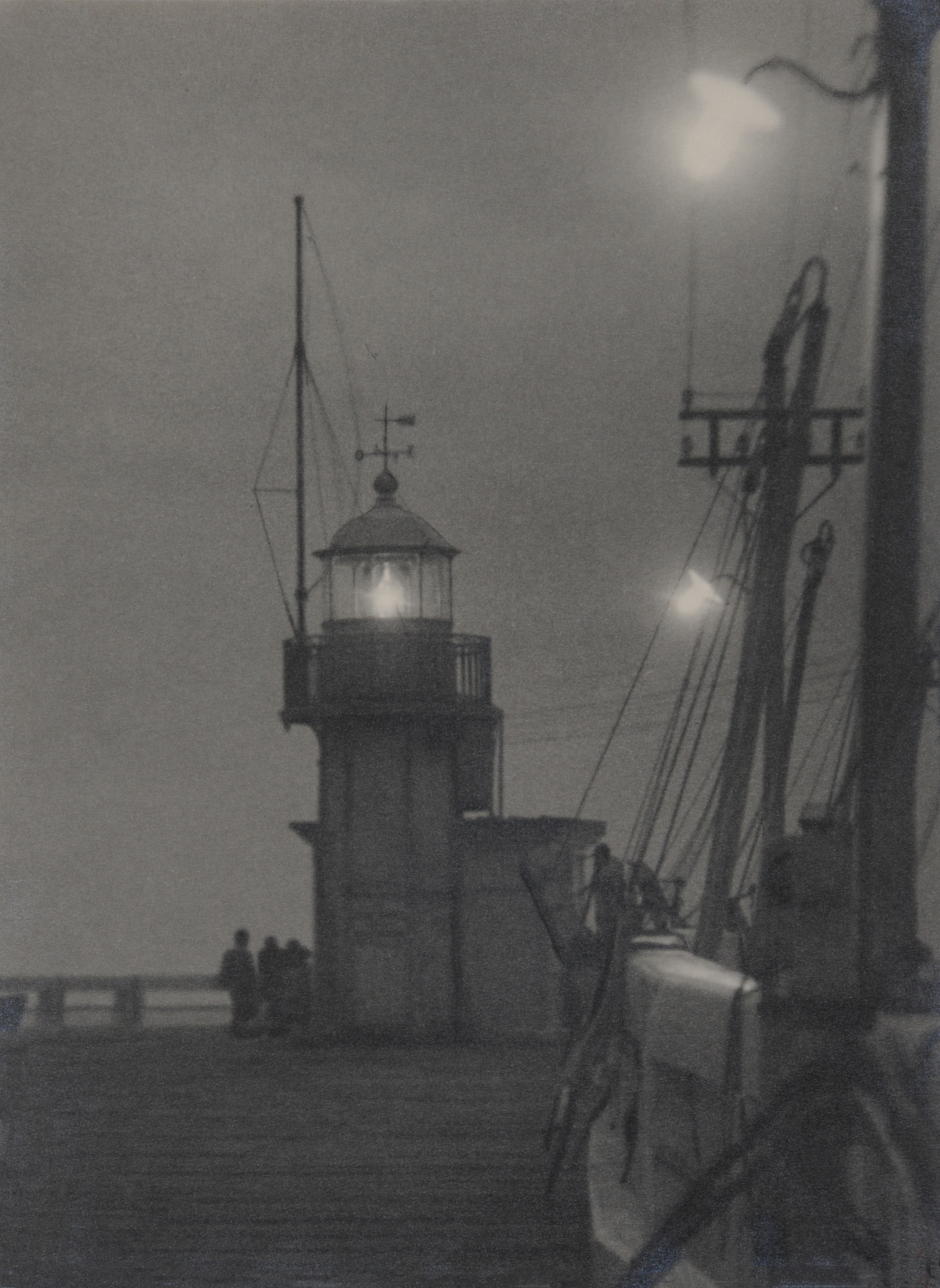 Stefan Jasiensky, 9 photographs: 
Insel Rab, 1932; 
Phare à Blankenbeurg, 1933;
 Köln Rheinbrücke, 1934;
 Grosser Saal im Rathaus in Stockholm, 1934; 
Sun Behind the Forest, 1938; 
Flaute auf dem Genfersee, 1951; 
Waterski on the Lake of Geneva, 1956; 
Schilf im Zugersee, 1957; 
Uleinj, 1973