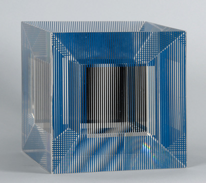 Cube with Ambiguous Space