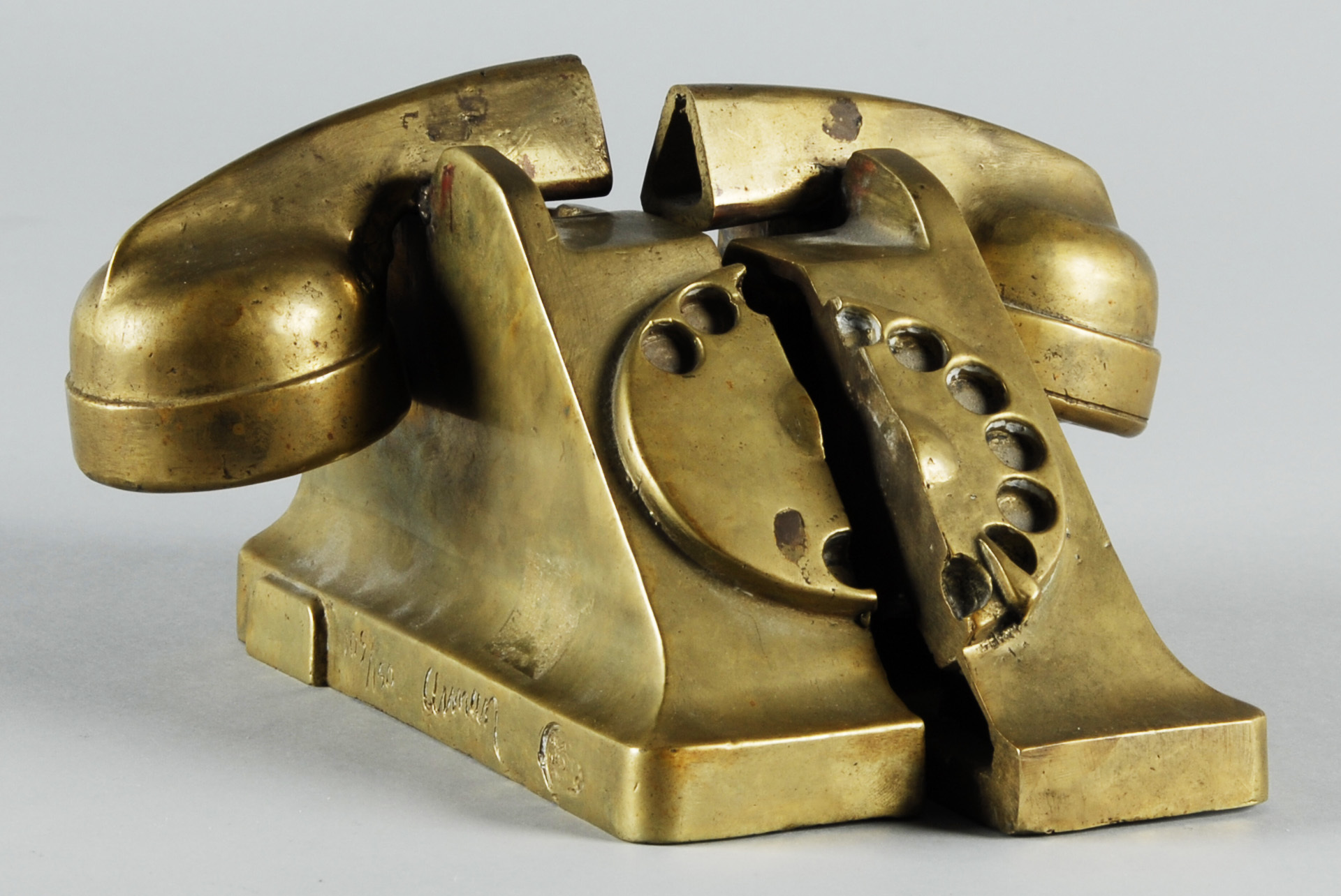 Arman, Téléphones découpés