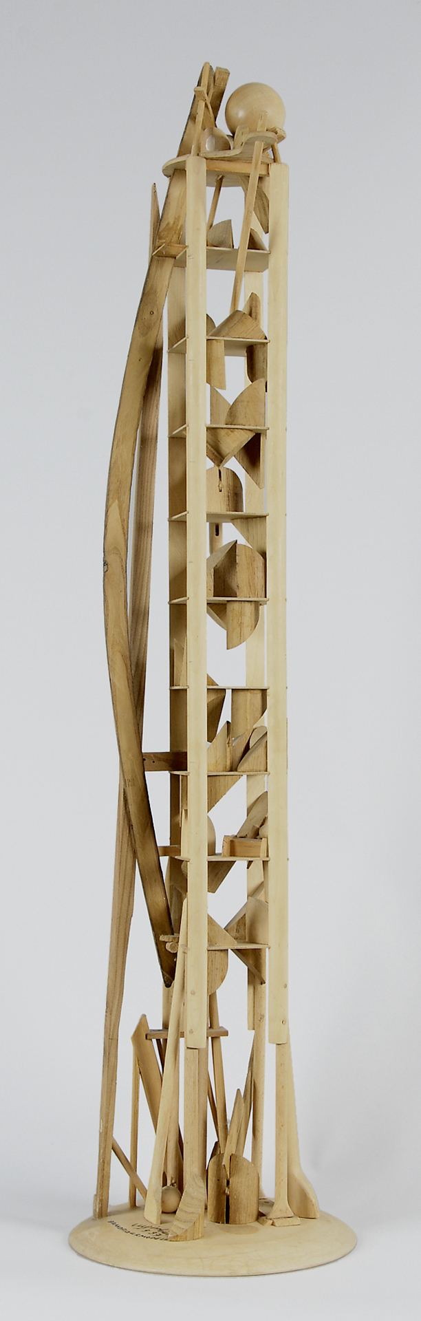 Bernhard Luginbühl, Grand Figur Modell