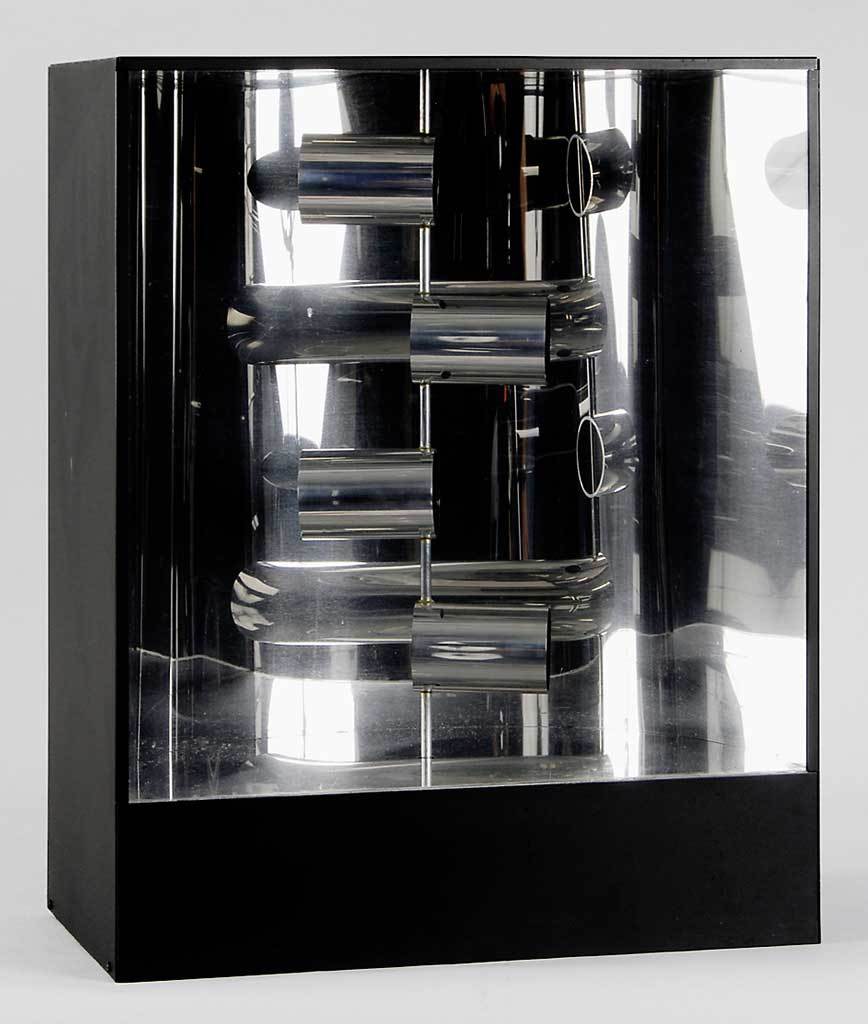 Martha Boto, Déplacement tubes