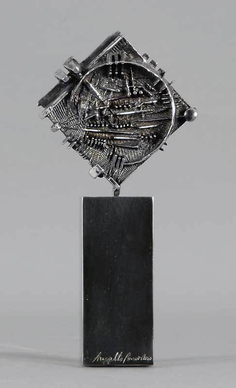 Arnaldo Pomodoro, Curva