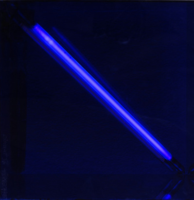 Distant, 1975