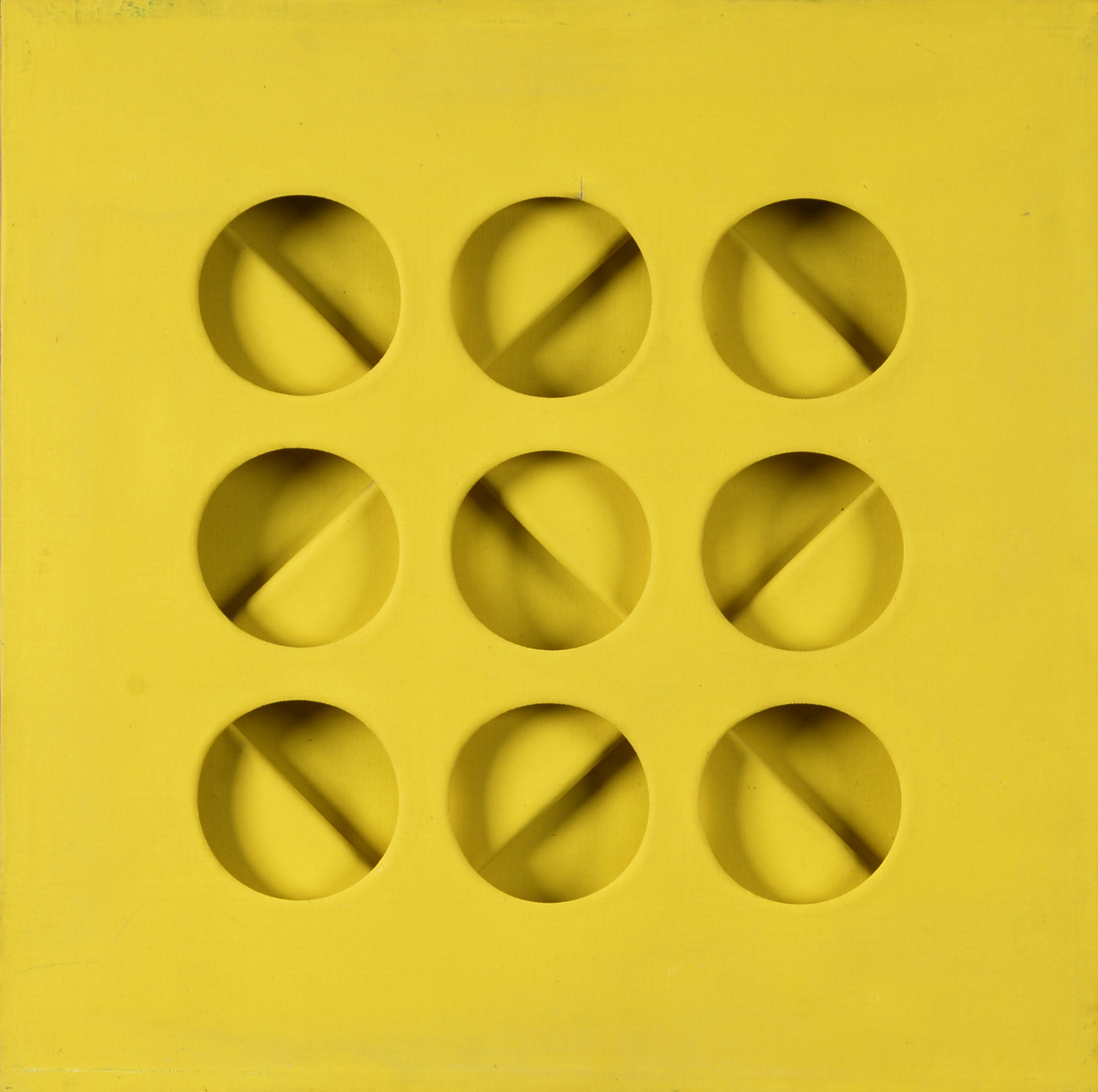 Paolo Scheggi, Intersuperficie Curva - Dal Giallo