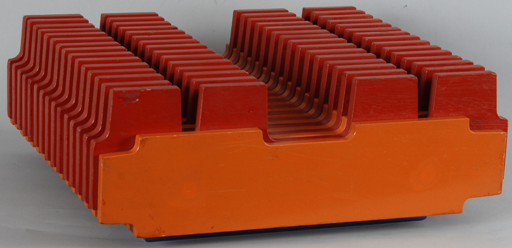 Utz Kampmann, Farbobjekt 66/26-A, Radiator C 9