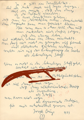 Joyce mit Schlitten