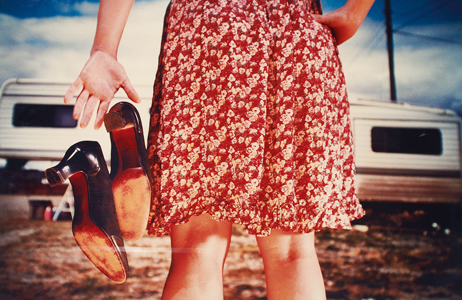 Teresa Hubbard, 2 Fotografien aus "Falling Down"