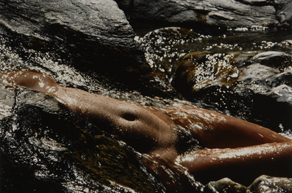 Nu dans l'eau
