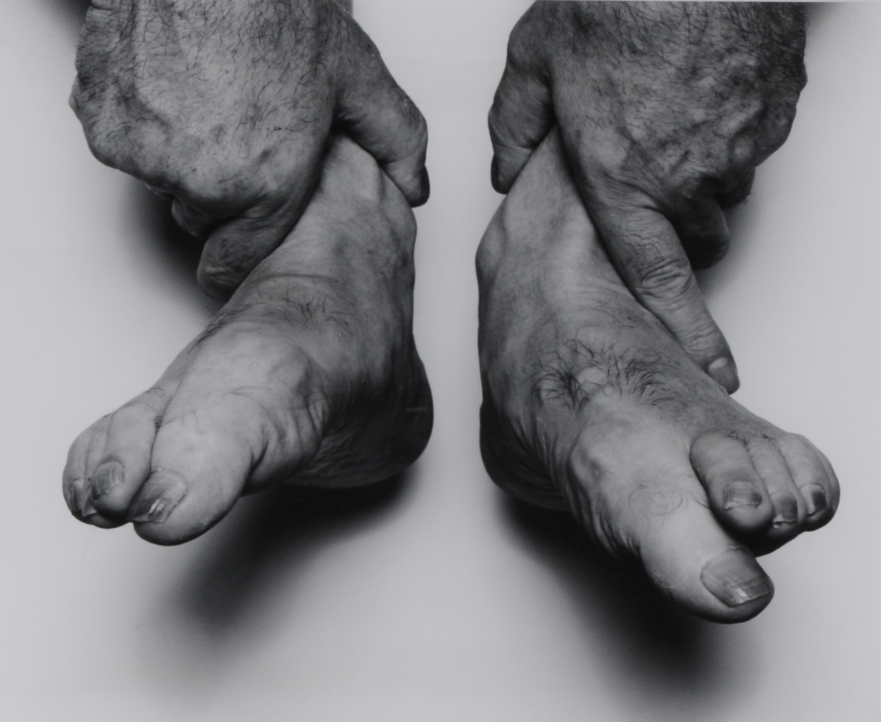 John R. Coplans, Self Portrait (Handsholding Feet)