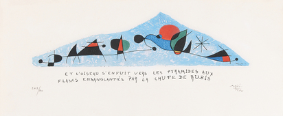 nach. Et l'oiseau s'enfuit vers les pyramides aux flancs ensanglantés par la chute de rubis