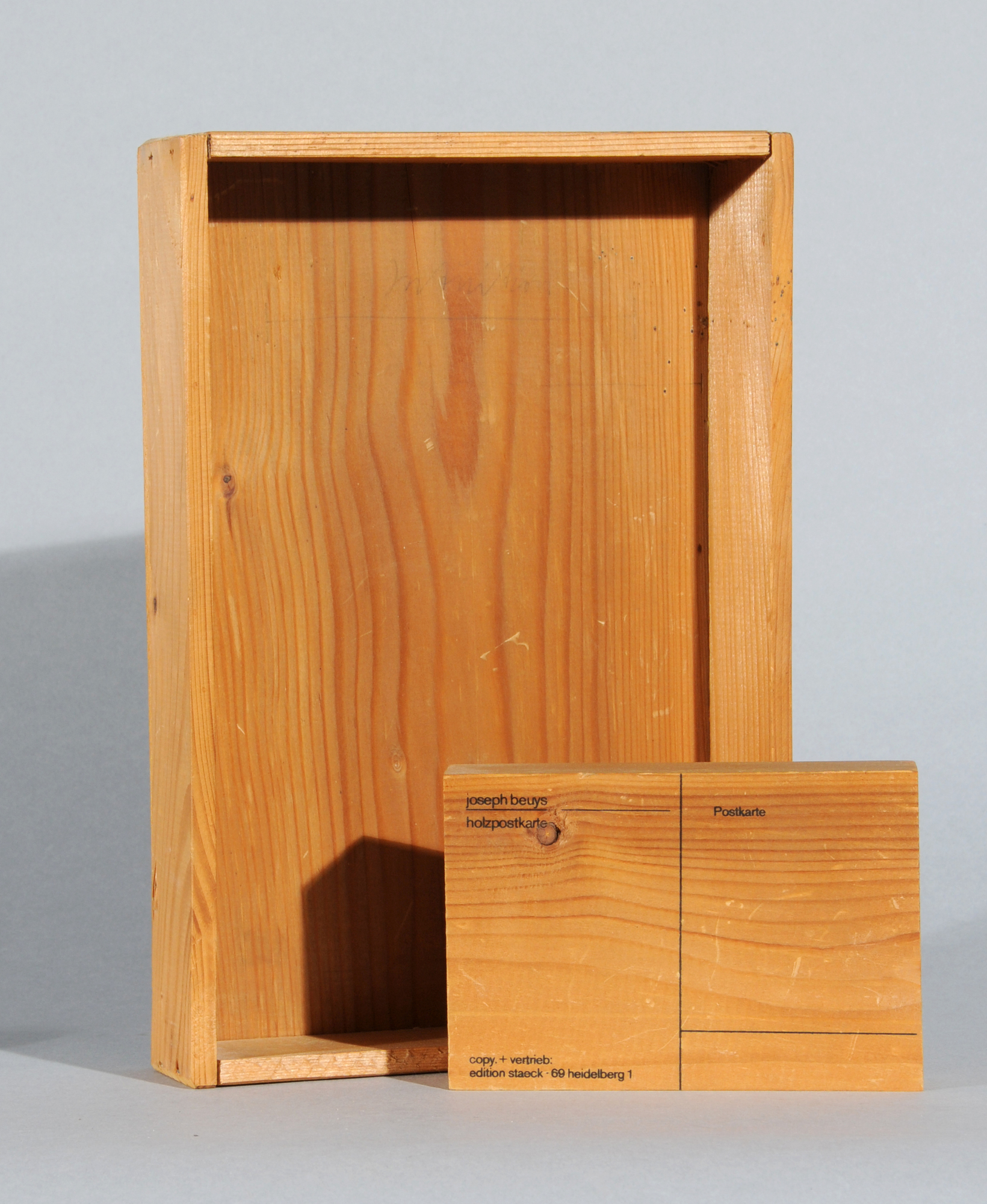 Joseph Beuys, 2 multiples: Intuition, 1968; So kann die Parteiendiktatur überwunden werden, 1971