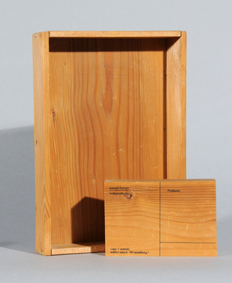 2 Multiples: Intuition, 1968; So kann die Parteiendiktatur überwunden werden, 1971