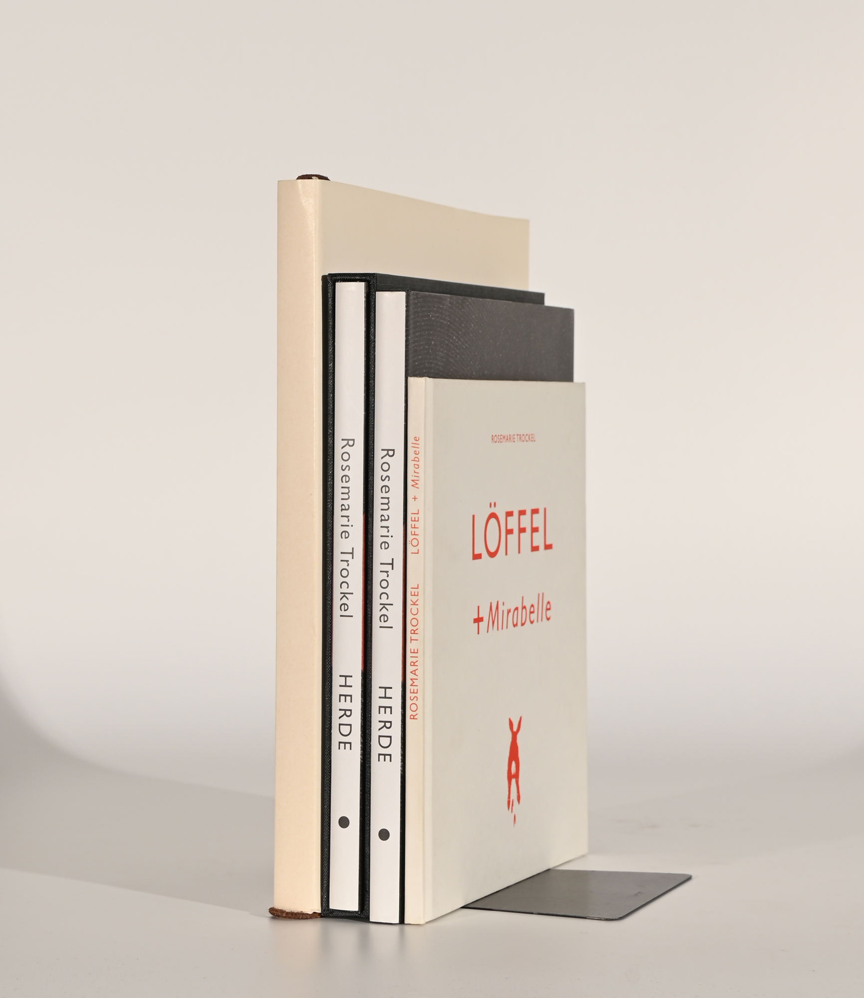 Rosemarie Trockel, 4 Bücher, eines mit Original-Siebdruck