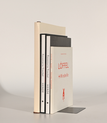 4 Bücher, eines mit Original-Siebdruck