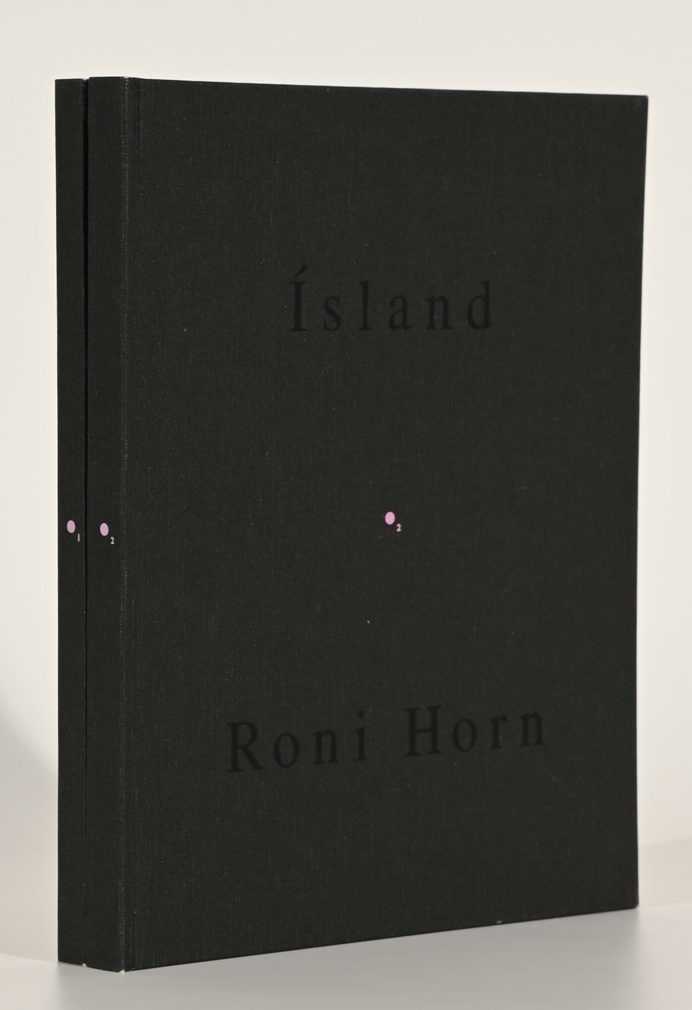 Roni Horn, 2 Bände. Island: 2 Place 4; Pooling Waters