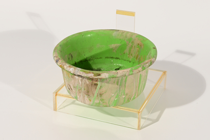 Ohne Titel (Small Bucket, for Parkett 40/41)