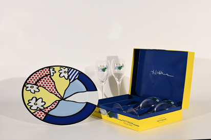 2 multiples: Artist plate, 1990; 4 Champagne glasses from "Taittinger Collection", 1985