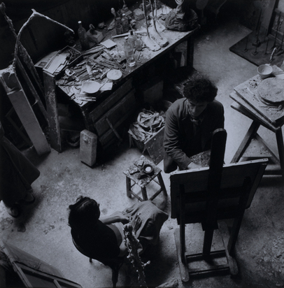 Alberto und Annette Giacometti im Atelier