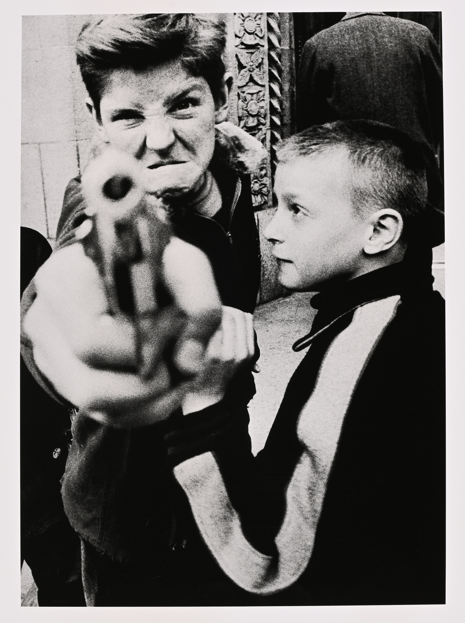 William Klein, Gun