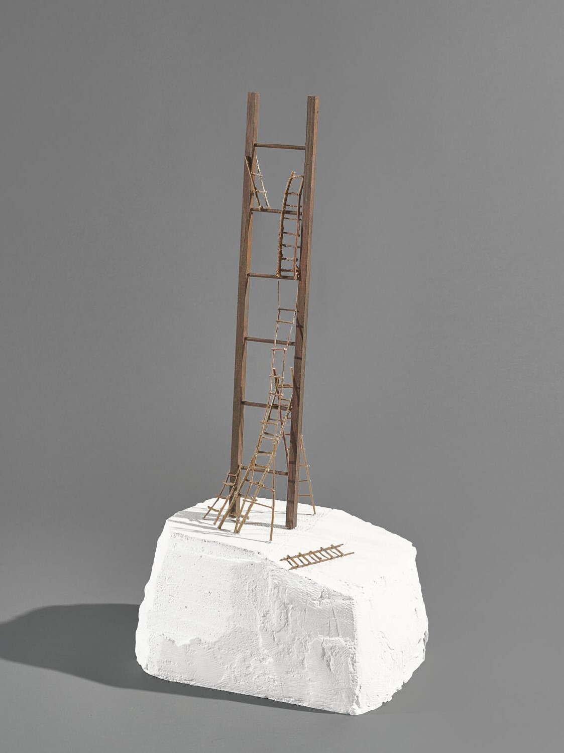 Lutz & Guggisberg, Climbing Ladders
