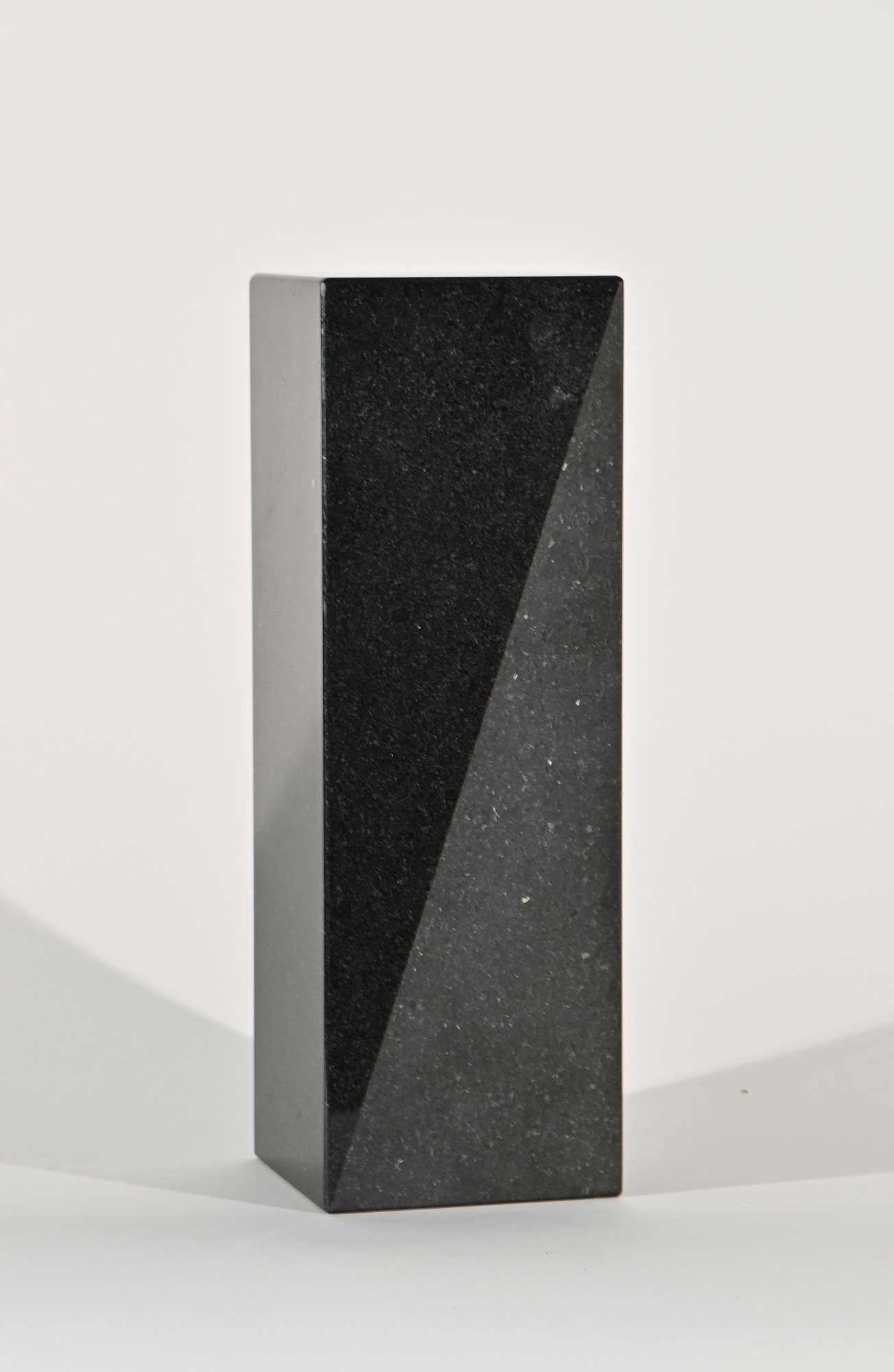 Gottfried Honegger, Diagonal