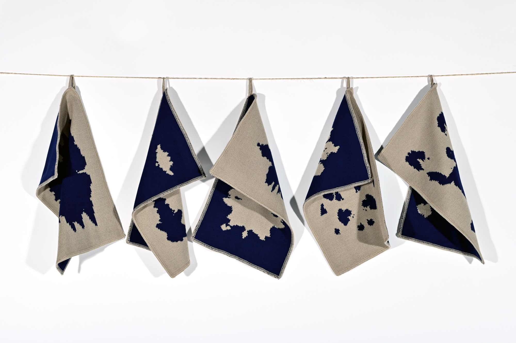 Rosemarie Trockel, I Seem to Be a Horse