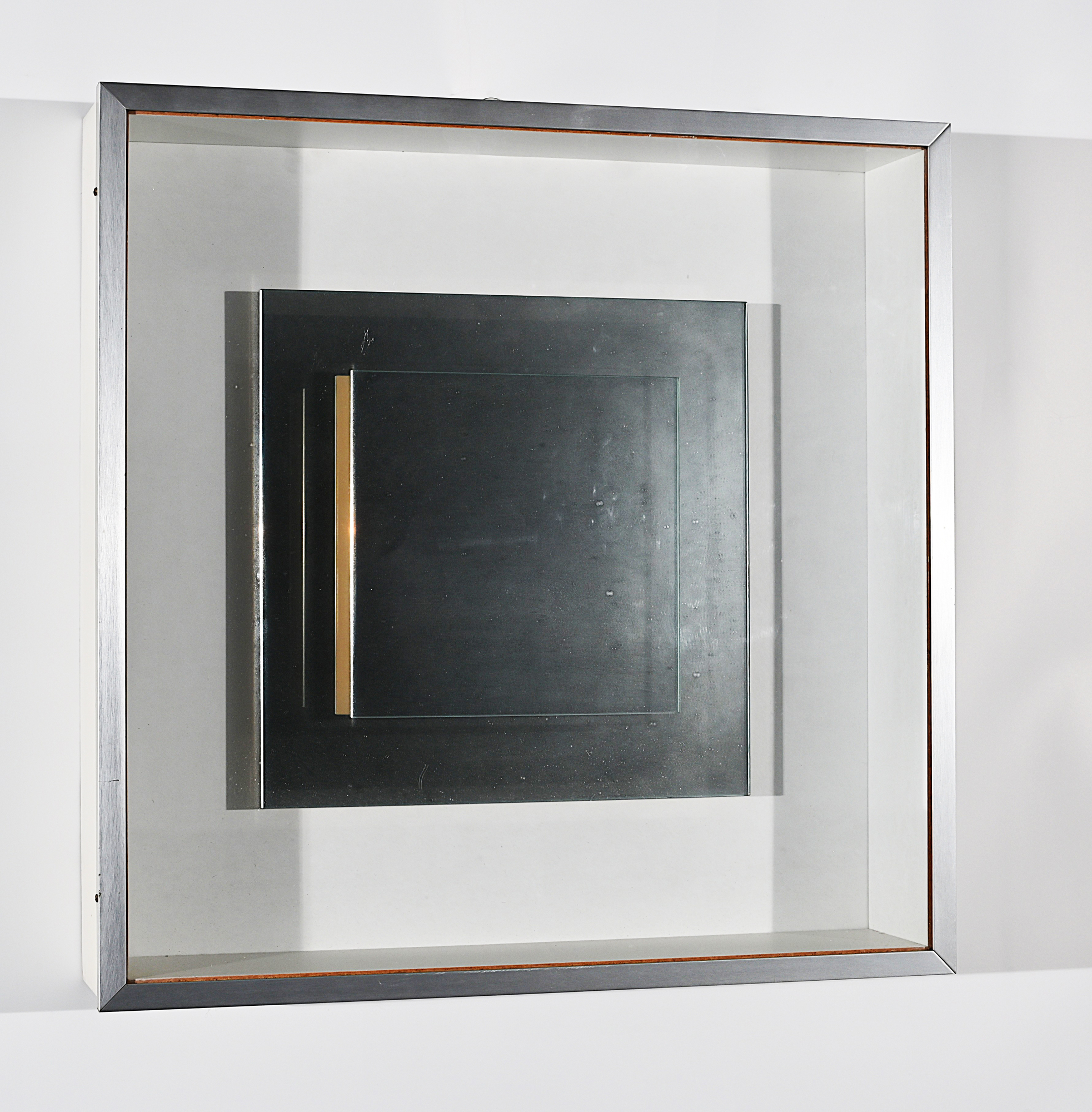 Christian Megert, Spiegelobjekt