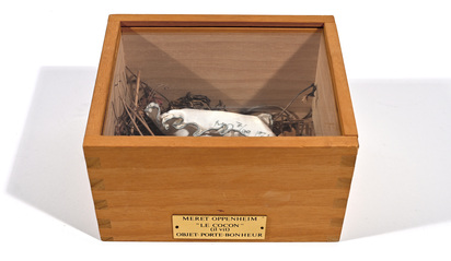 Le cocon (il vit), Objet-porte-bonheur