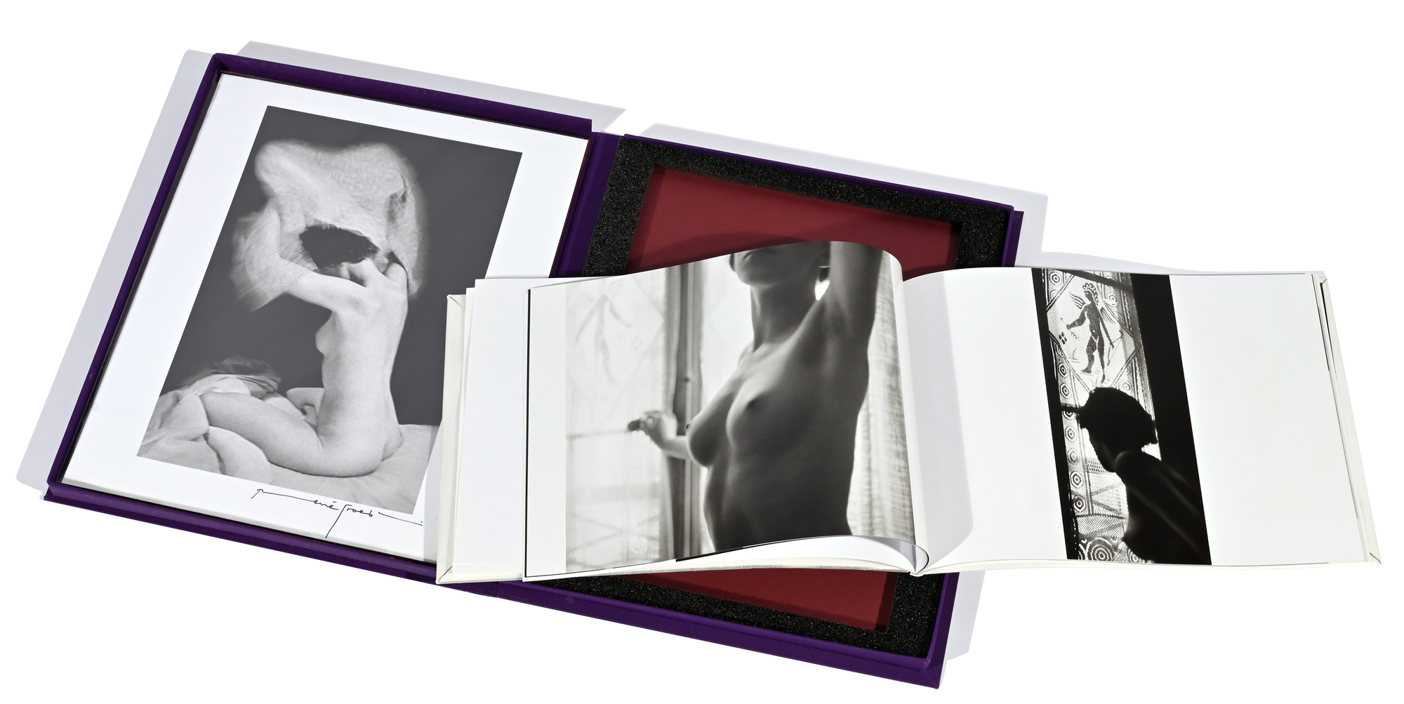 René Groebli, Seated Nude (No. 521) aus der Serie "Das Auge der Liebe" und dazugehöriges Fotobuch