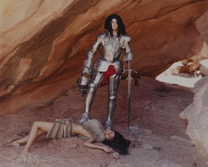3 Fotografien: Cavewoman, 2000; Camp I-V, V 2002; Titanic, 1998