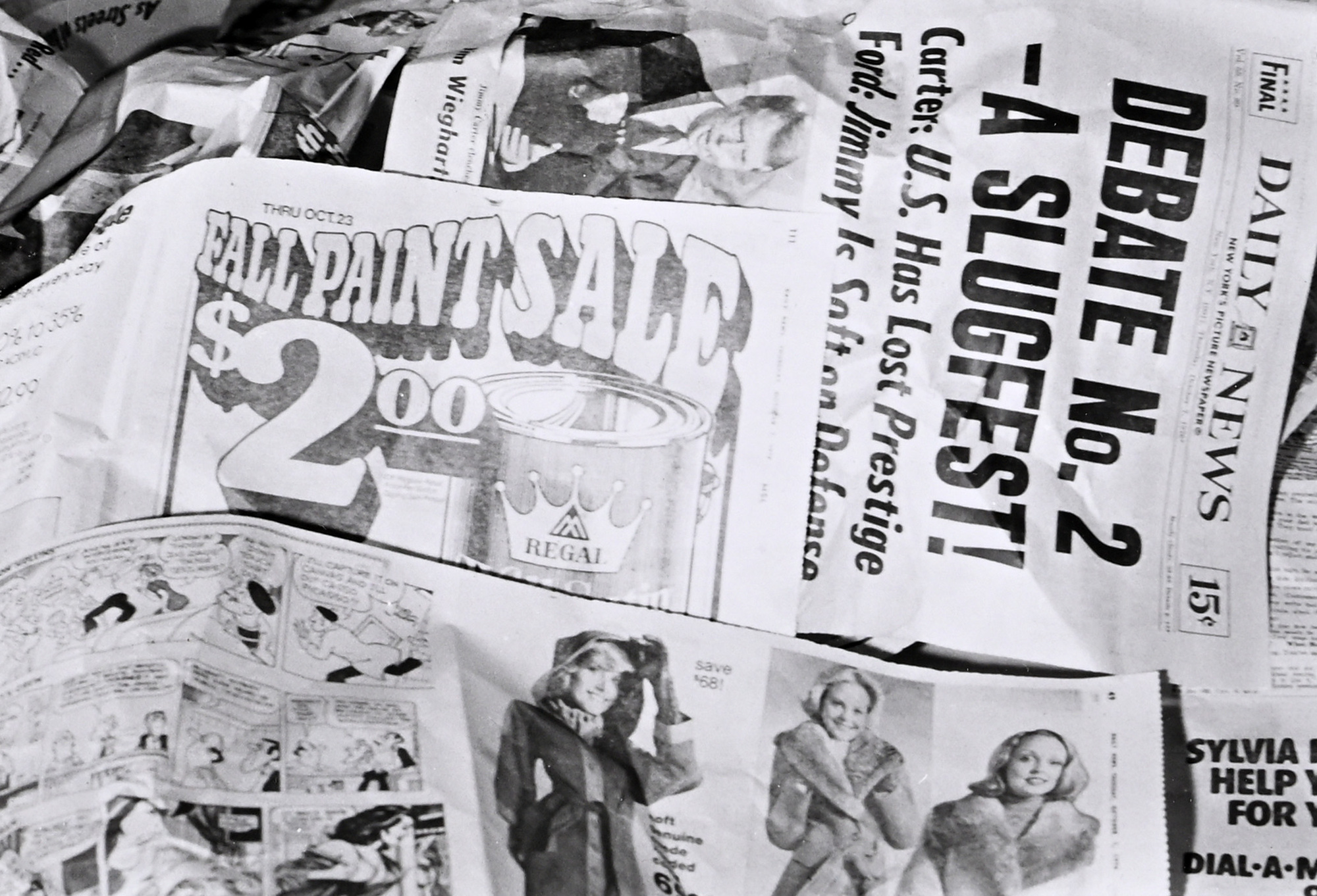 Andy Warhol, Newspapers