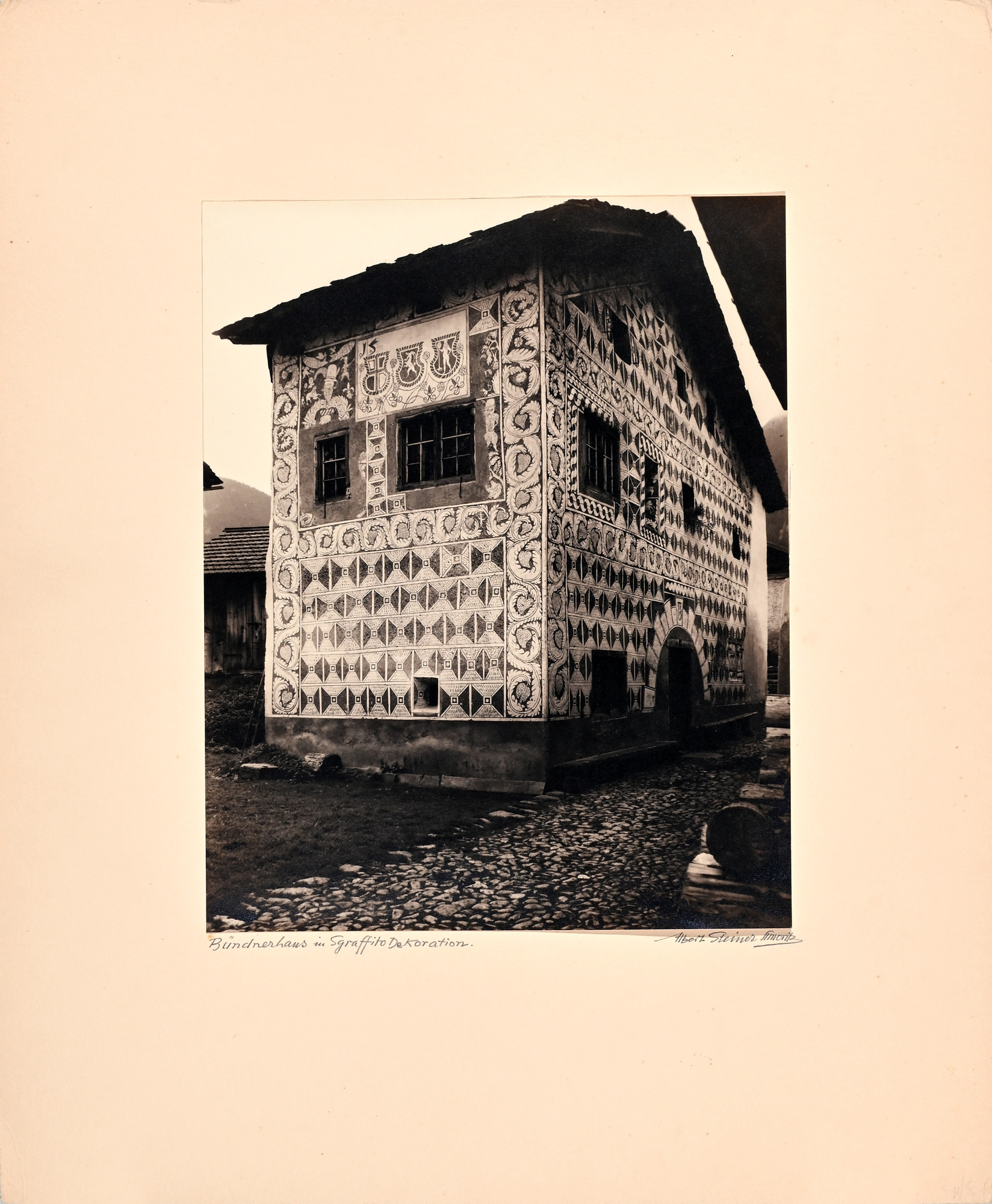 Albert Steiner, Bündnerhaus in Sgraffito Dekoration